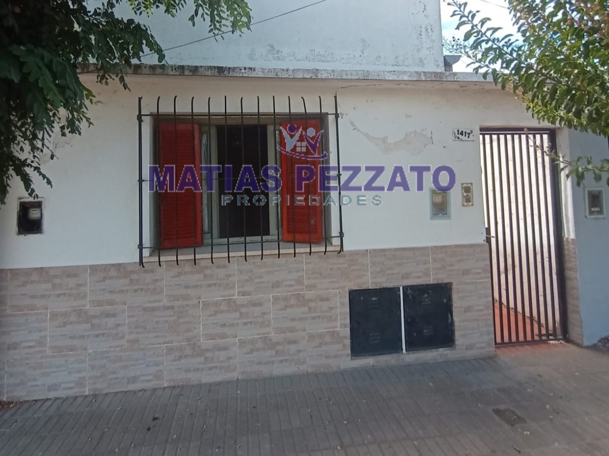 Casa en calle 4 e/33 y 34