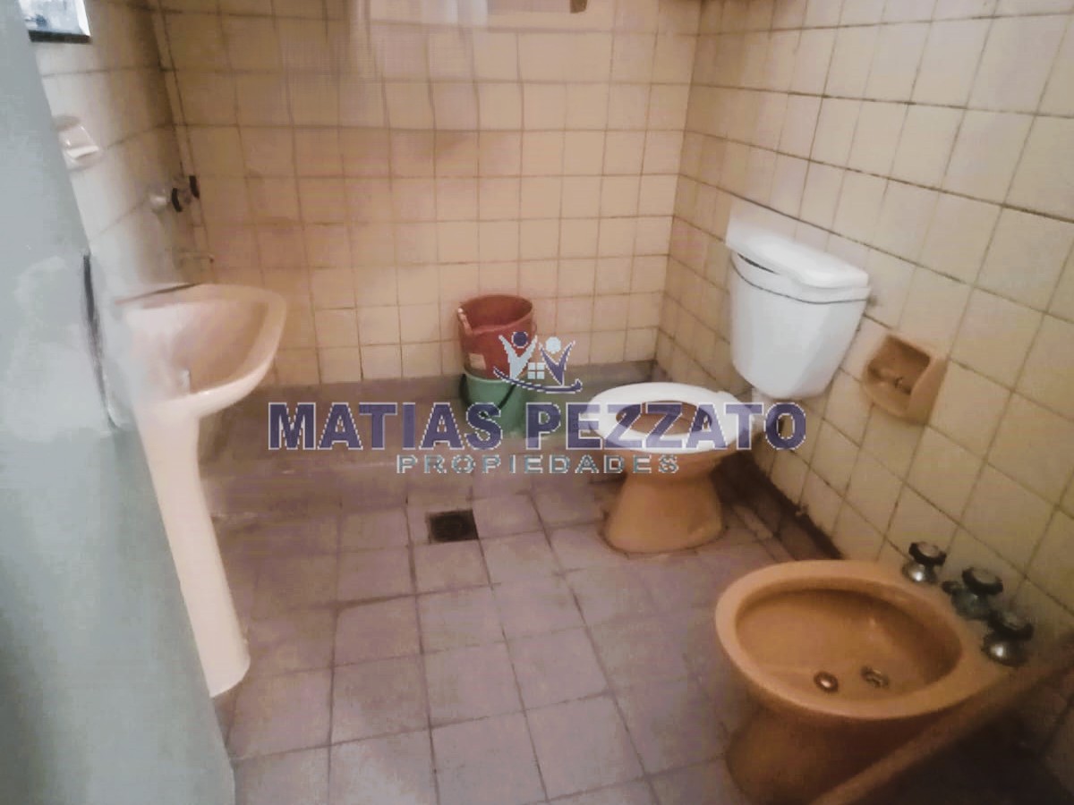 Casa en calle 4 e/33 y 346