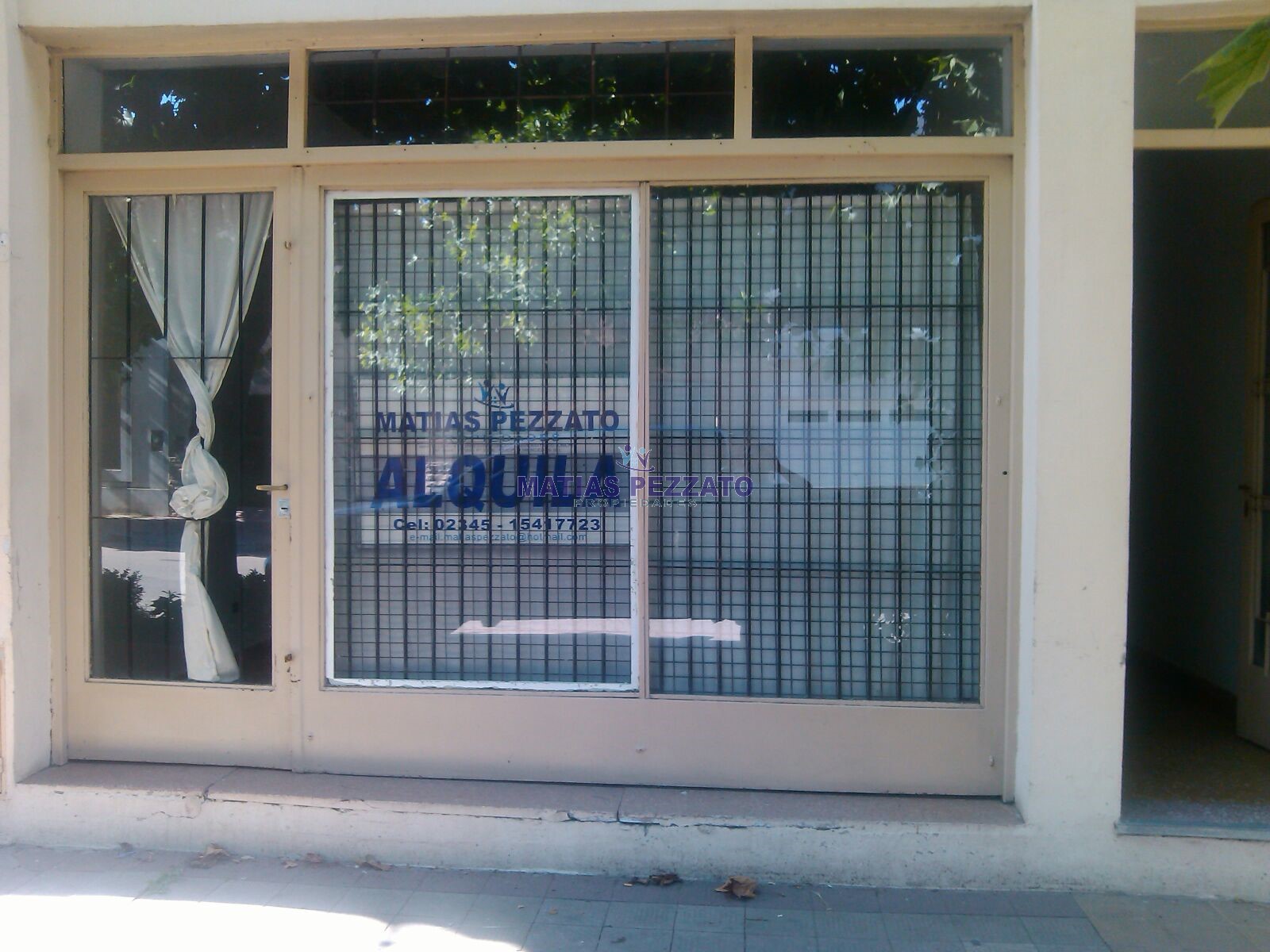 Local en calle 28 e/ 7 y 8