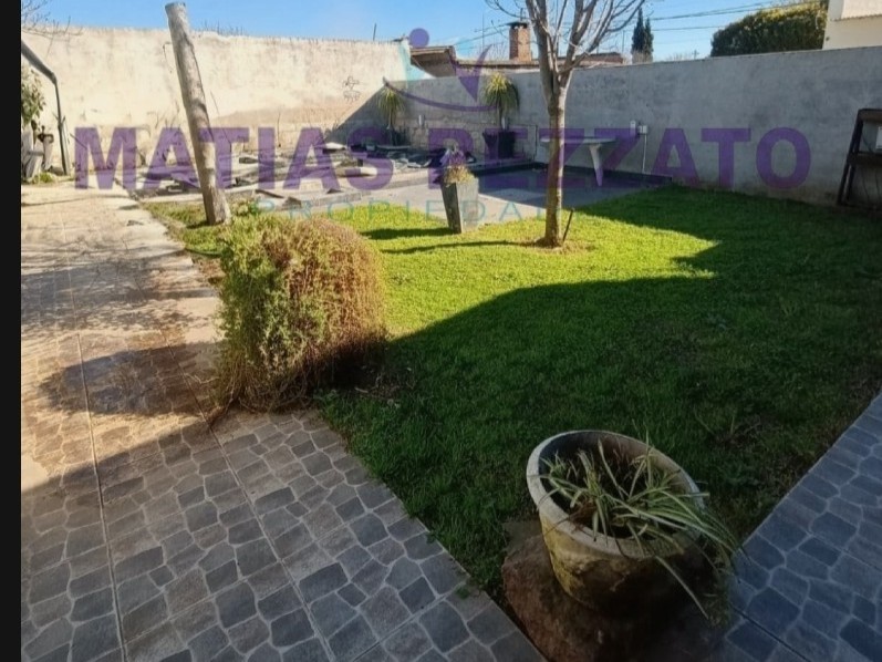 Casa en calle 20 e/15 y 1610