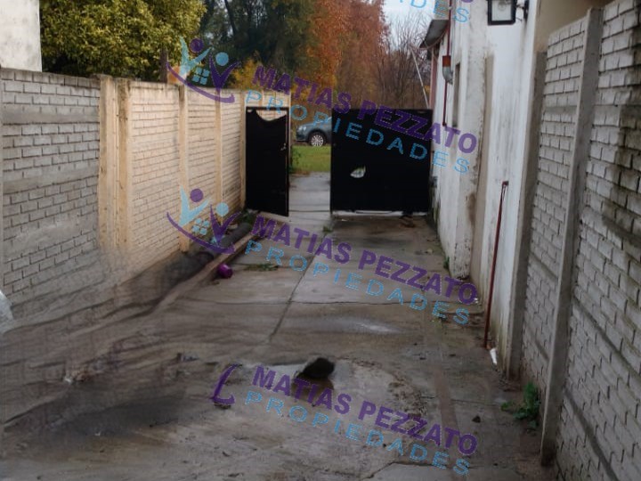 Casa en calle 39 e/8 y 97