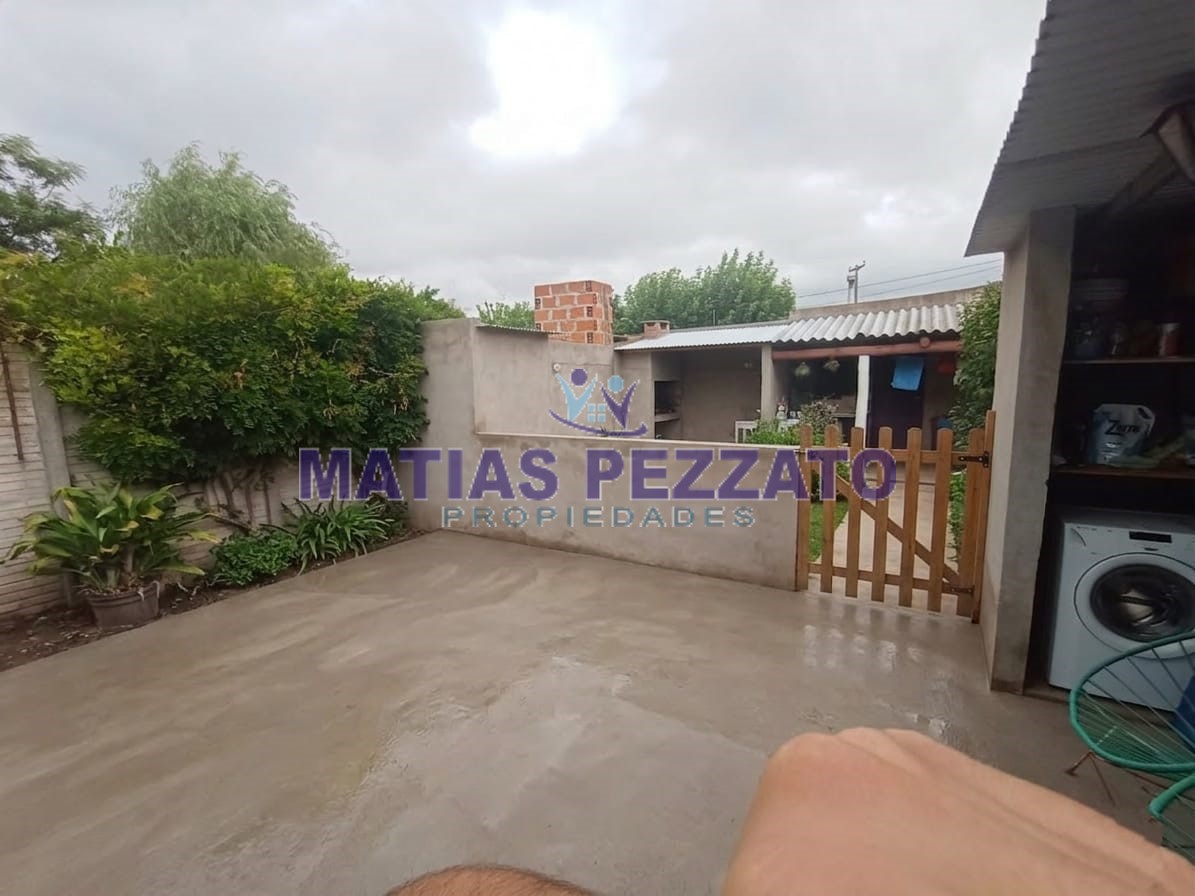 Doble casa en 41 e/ 5 y 615