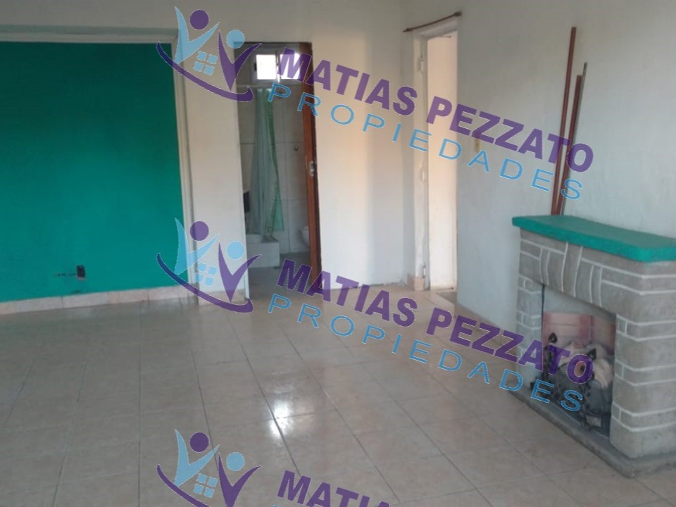 Casa en calle 12 e/37 y 382