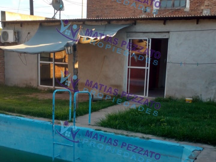 Casa en calle 12 e/37 y 387
