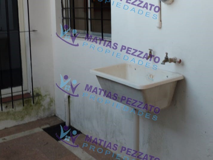 Casa en calle 33 e/ 5 y 68