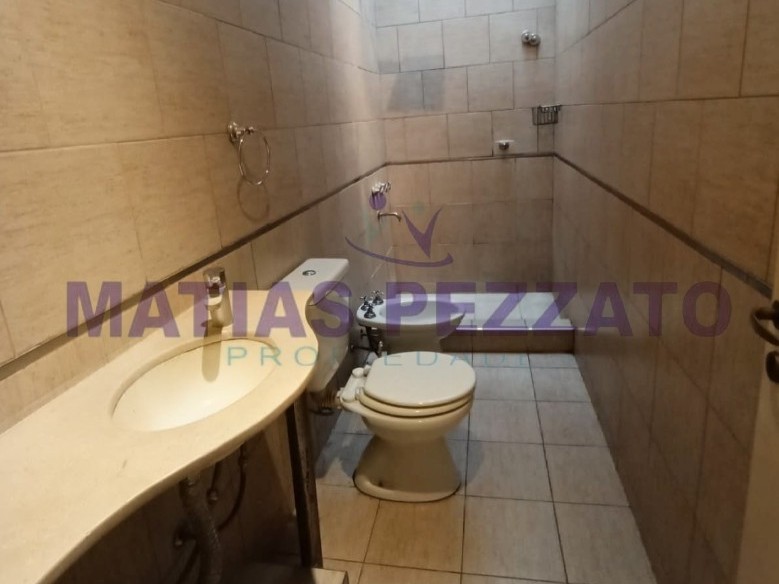 Casa en calle 8 e/24 y 256