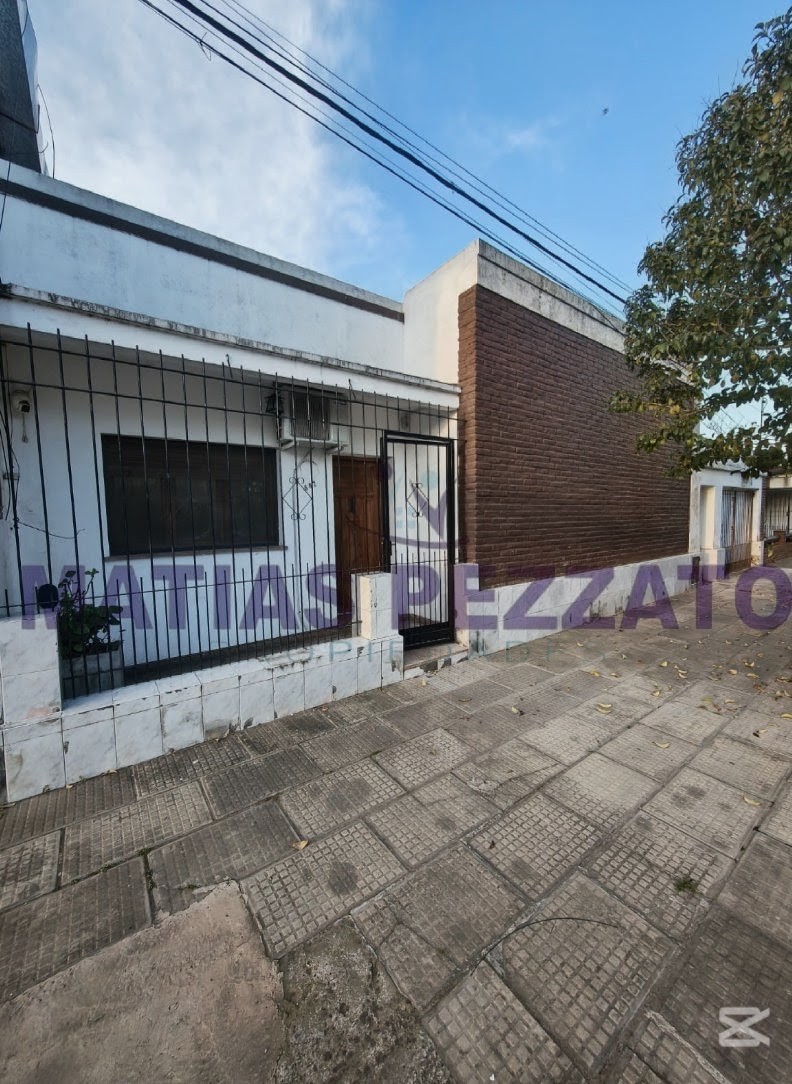 Casa en calle 34 e/ 6 y 7