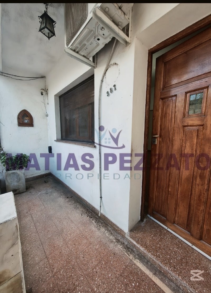 Casa en calle 34 e/ 6 y 72