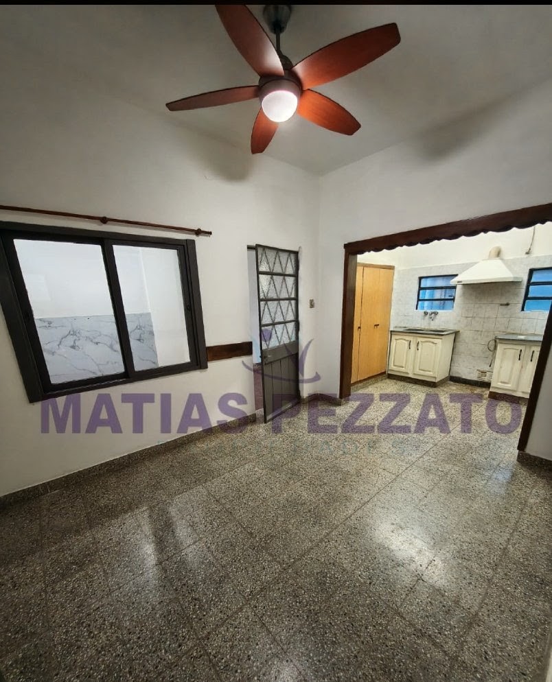 Casa en calle 34 e/ 6 y 77