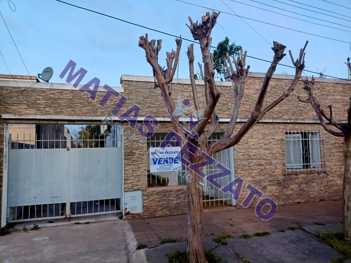 Casa en calle 11 e/20 y 21