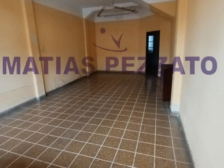Local calle 27 e/ 4 y 52